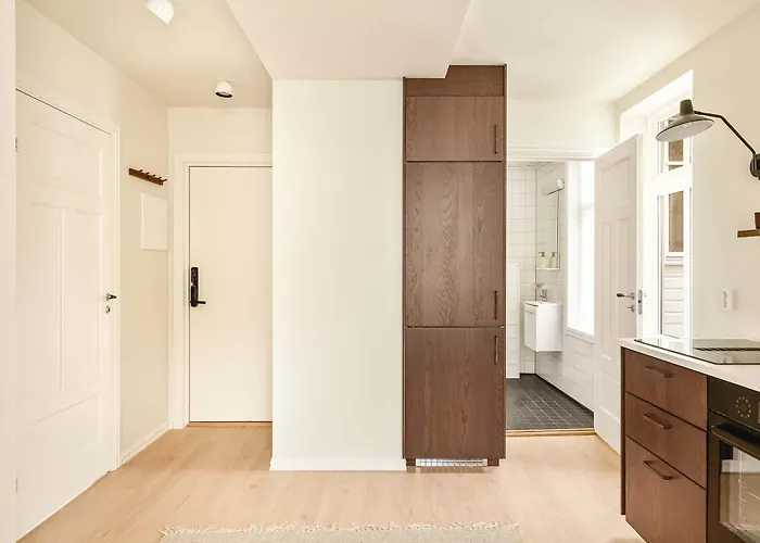 Modern 1br In Heart Of Old Town Апартаменты *